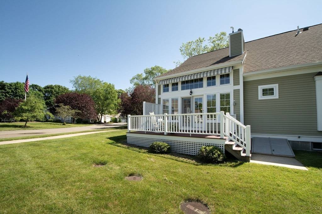 Marshfield, MA 02050,15 Maple Ln #15