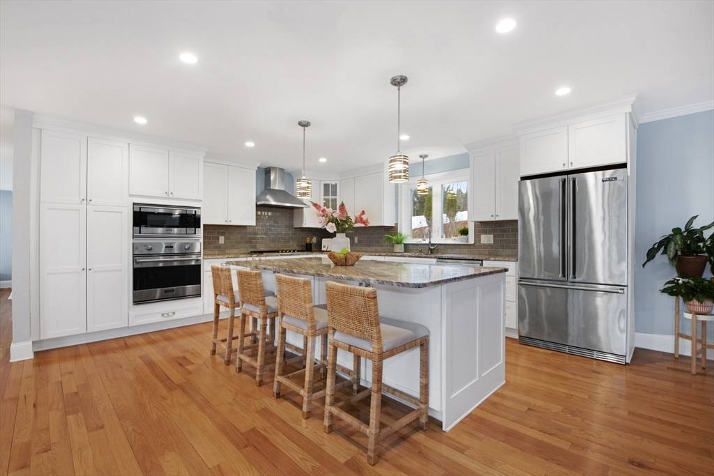 Winchester, MA 01890,5 Squire Rd