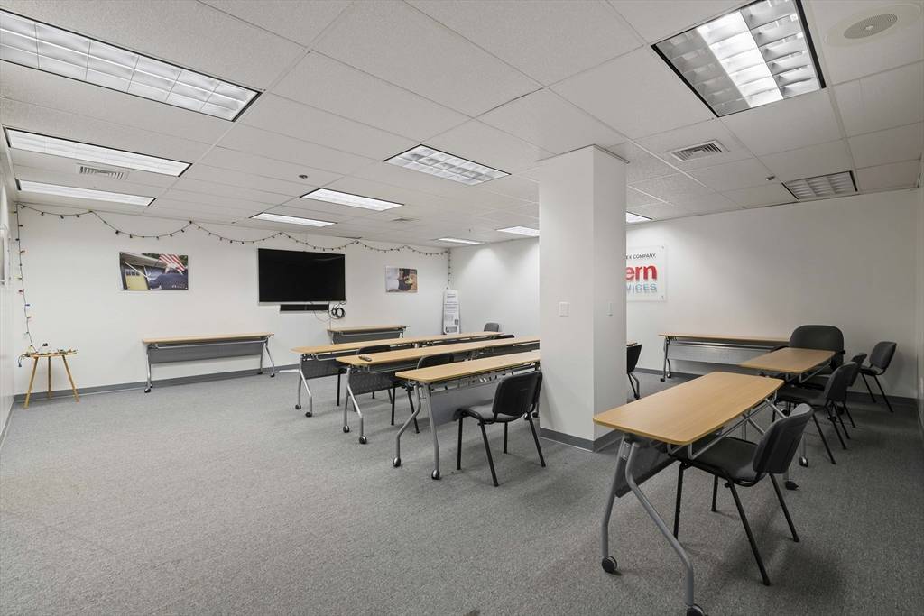 Norwood, MA 02062,823 Pleasant Street