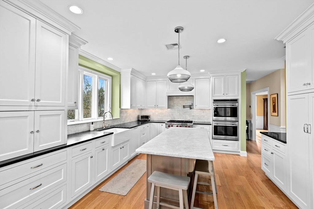 Newton, MA 02459,33 Sunhill Lane