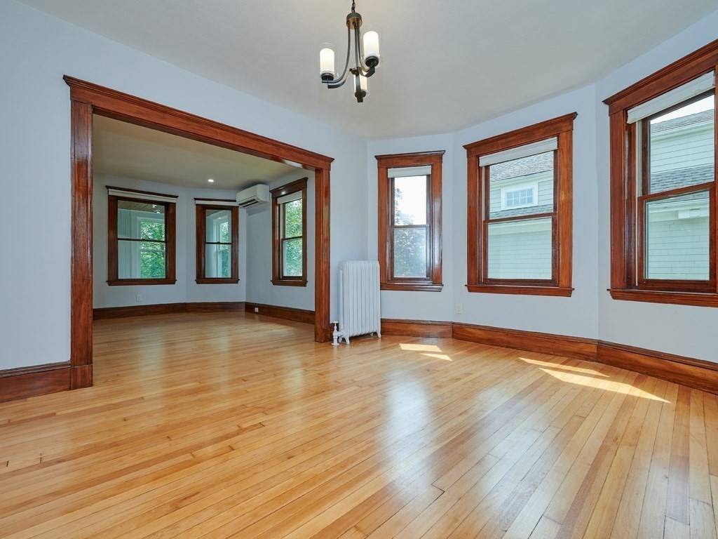 Belmont, MA 02478,14 Worcester Street #2