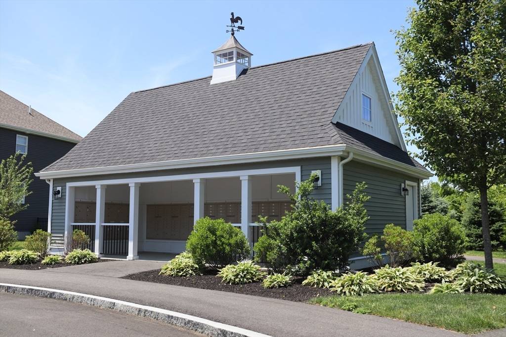 Bridgewater, MA 02324,64 Pratt Avenue