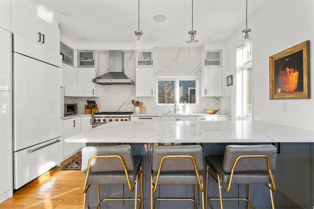 Cambridge, MA 02139,88 Highland Avenue #2