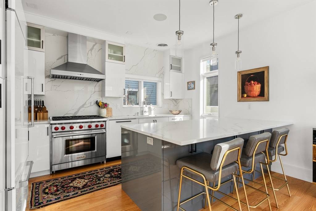 Cambridge, MA 02139,88 Highland Avenue #2