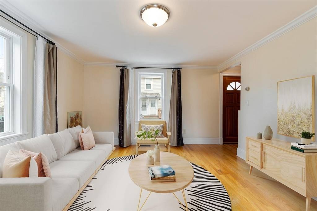 Newton, MA 02458,95-R Dalby St