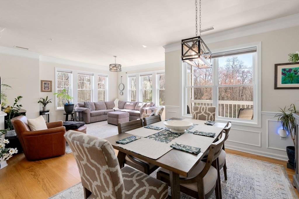 Walpole, MA 02081,3206 Pennington Drive #3206