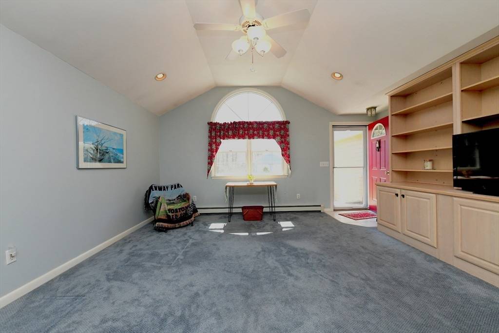 Bourne, MA 02562,25 Andrew Rd