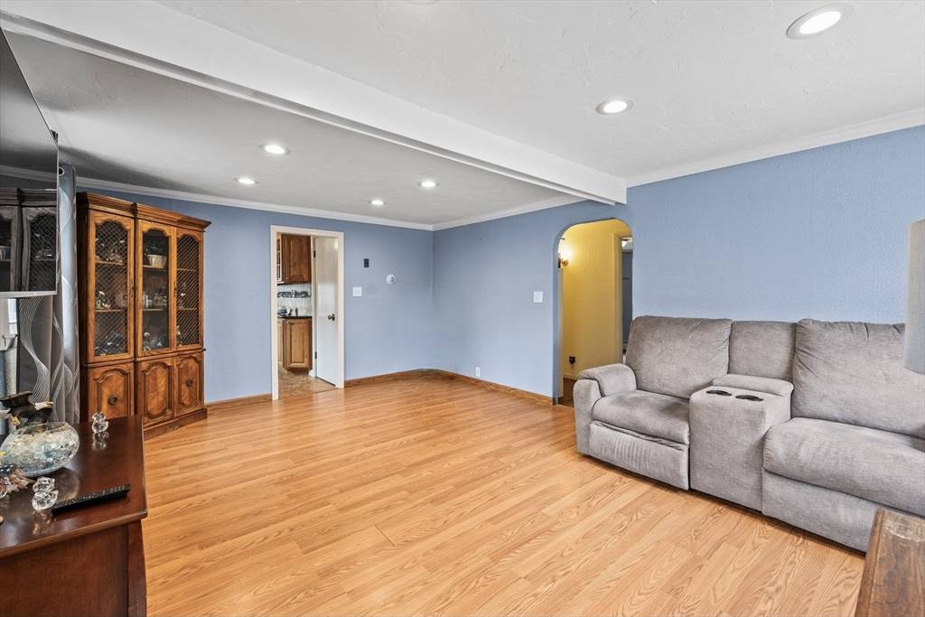 Billerica, MA 01821,13 Canterbury St