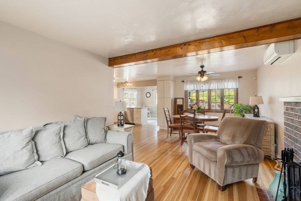 Worcester, MA 01606,228 Saint Nicholas Ave