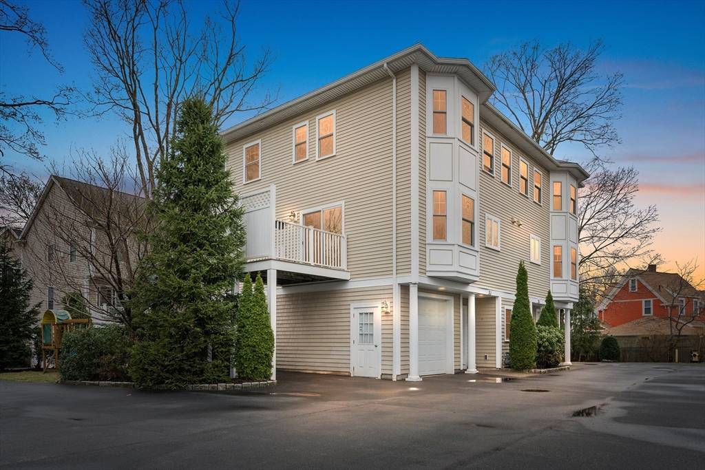 Waltham, MA 02453,73 South St #1