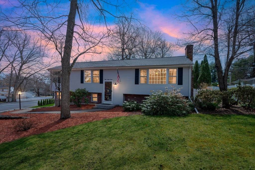 Hudson, MA 01749,4 Ridge Rd