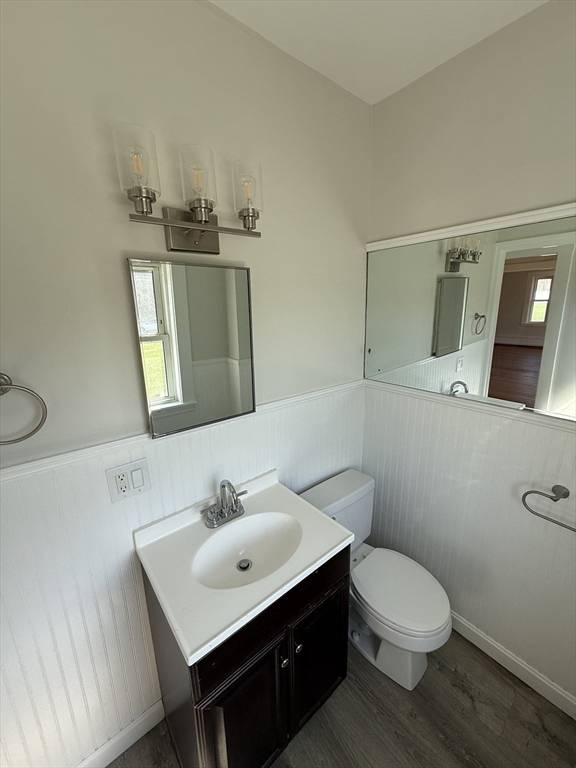 East Bridgewater, MA 02333,122 Oregon St #122