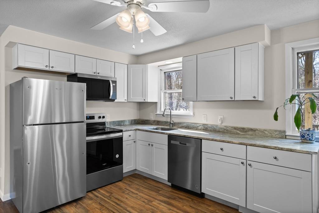 Spencer, MA 01562,9 Treadwell Dr