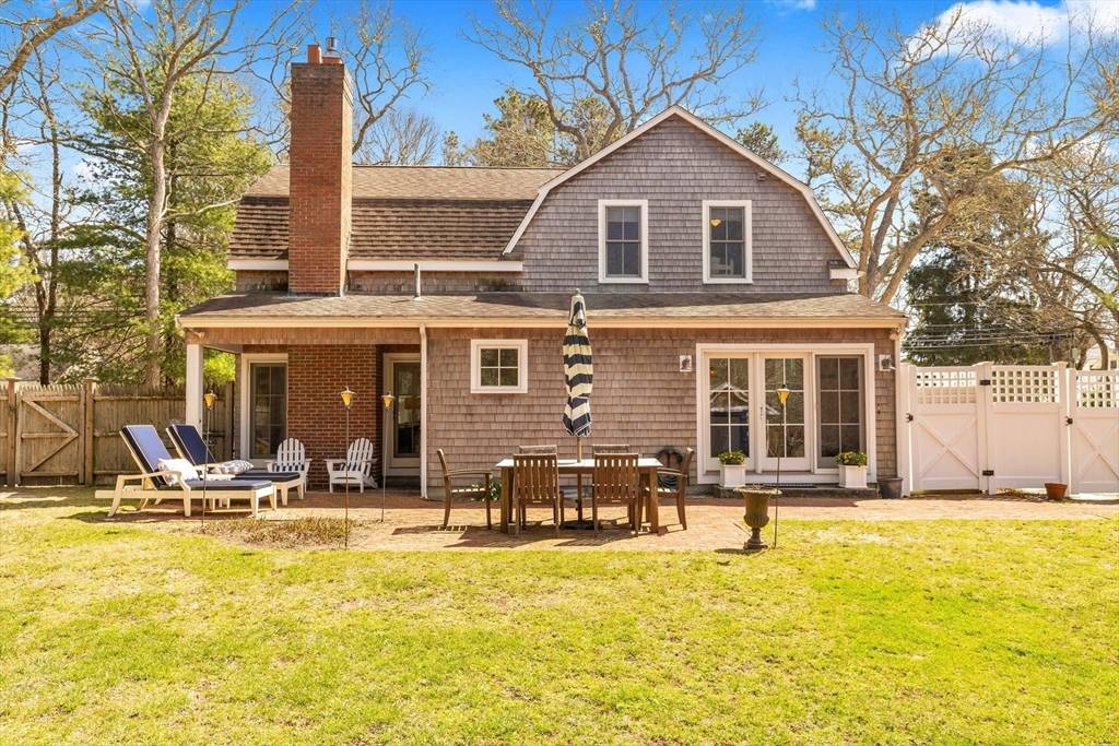 Barnstable, MA 02632,156 South Main