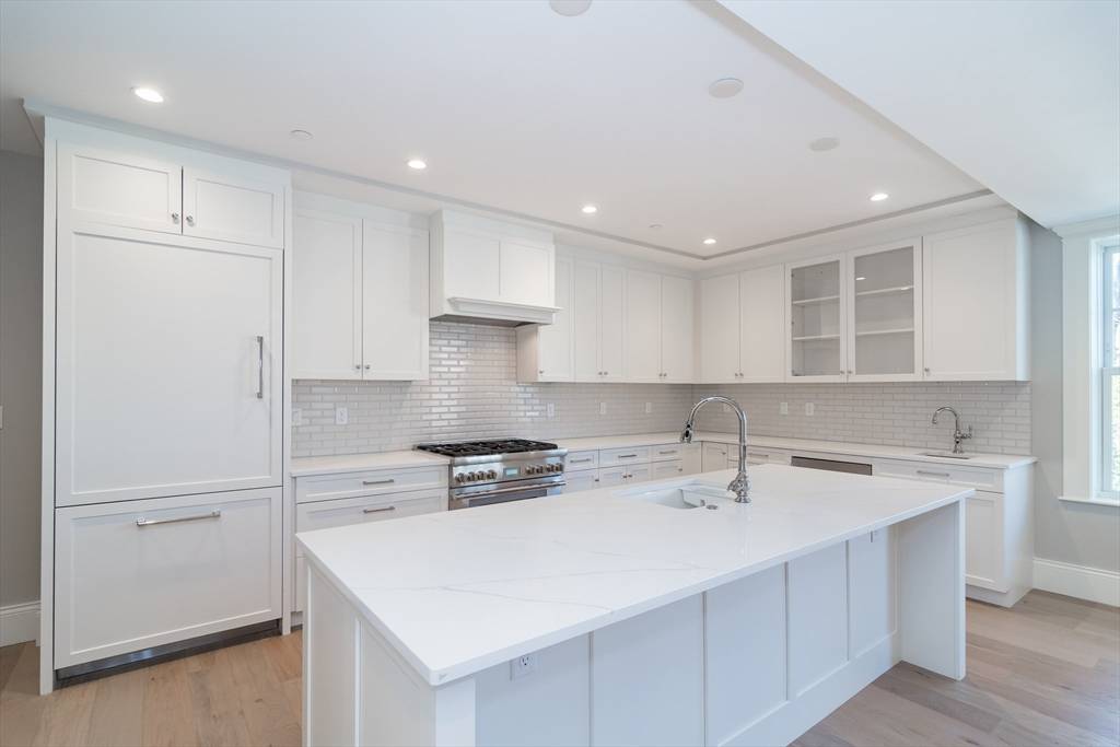 Cohasset, MA 02025,87 Elm Street #214