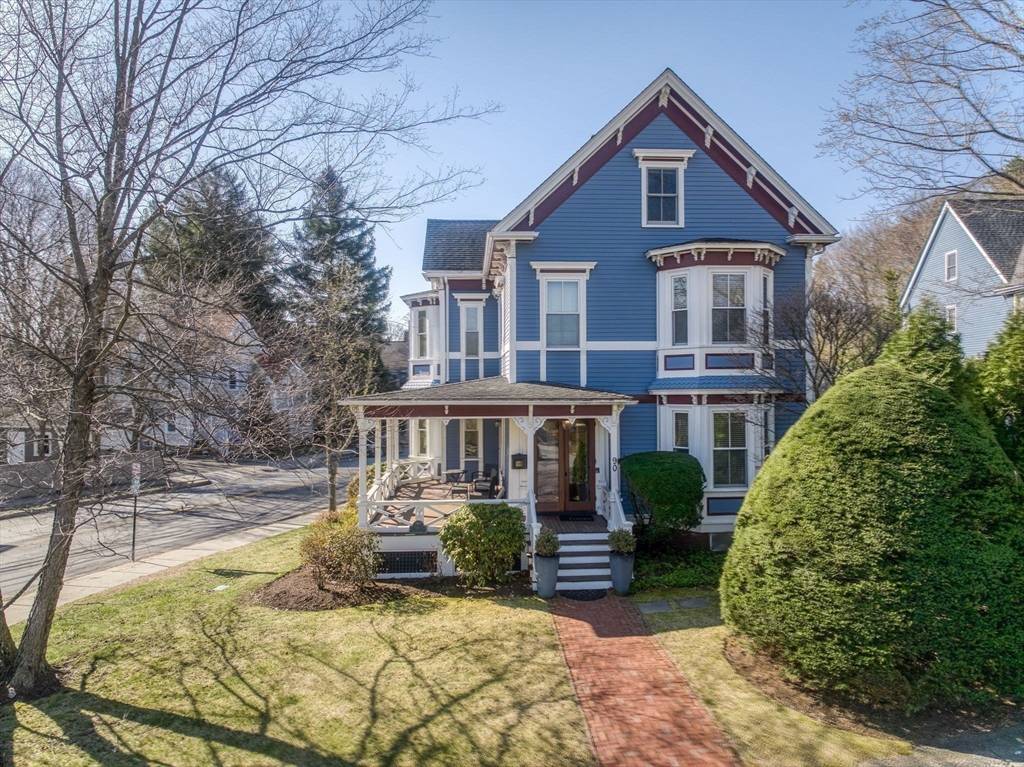 Newton, MA 02460,90 Highland Ave
