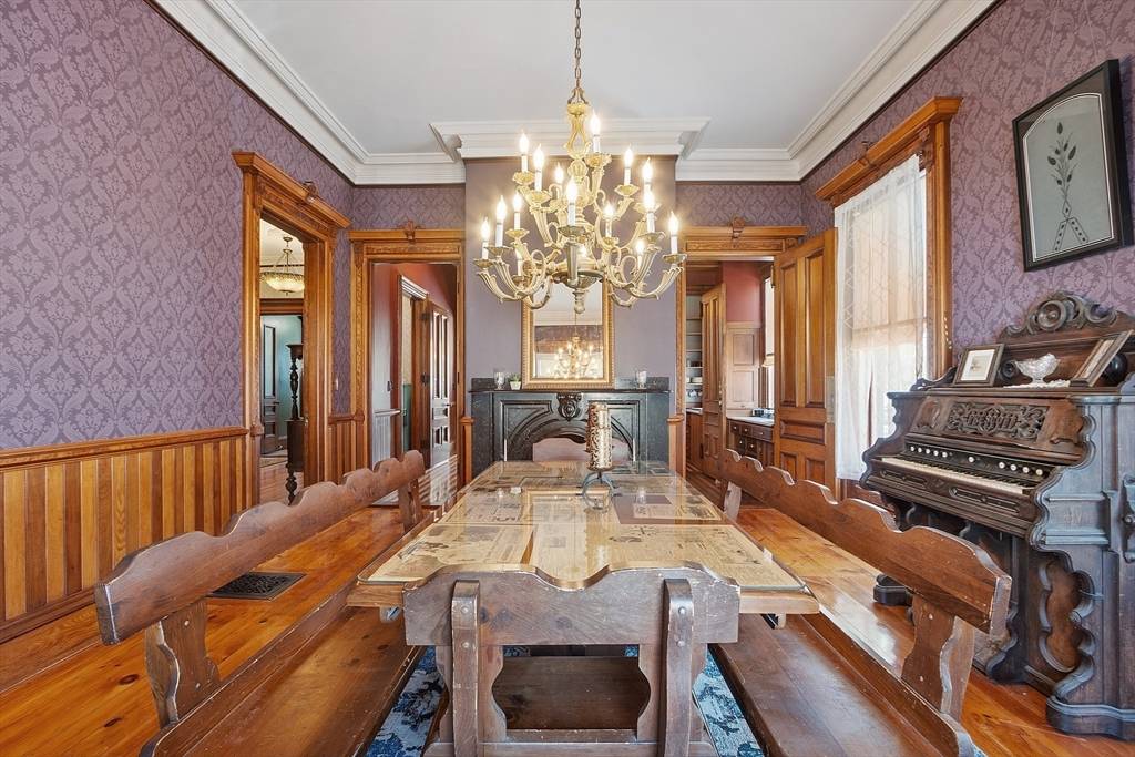 4 West Broadway Gardner, MA 01440