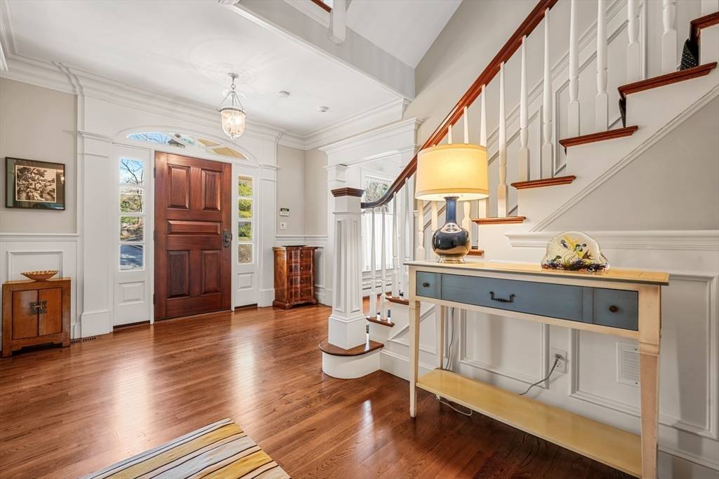 Wellesley, MA 02481,10 Taylor Road
