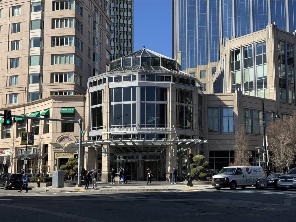 Boston, MA 02115,250 West Newton Street #2