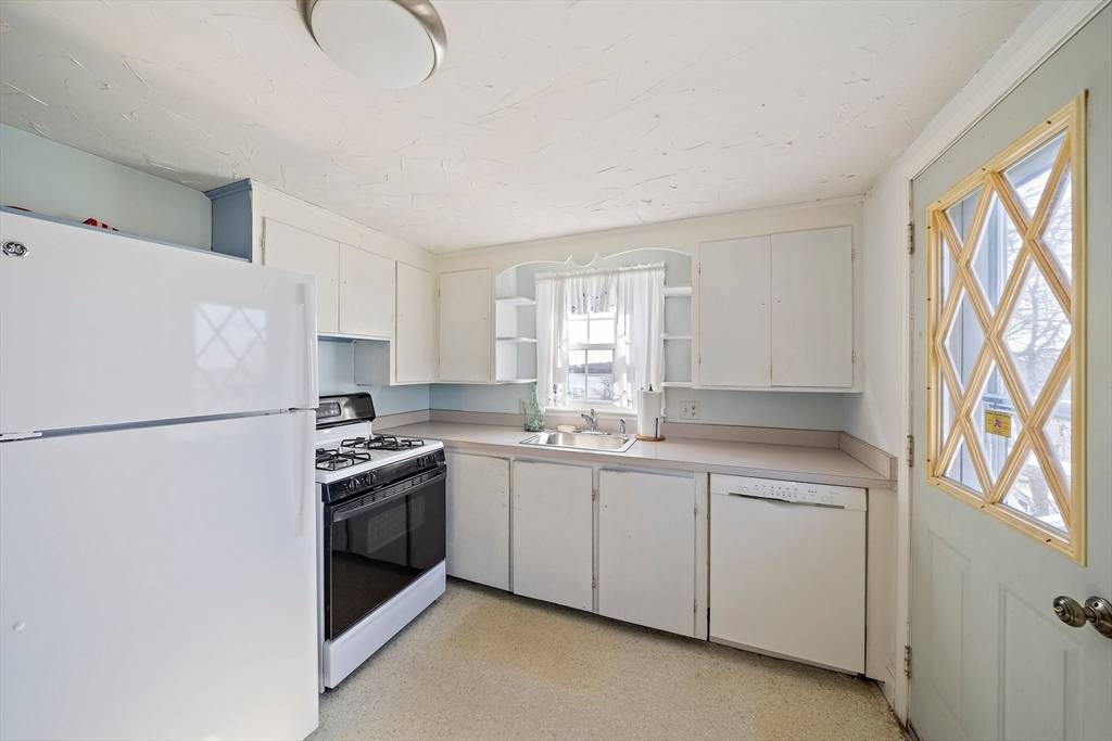 Weymouth, MA 02191,39 Great Hill Drive