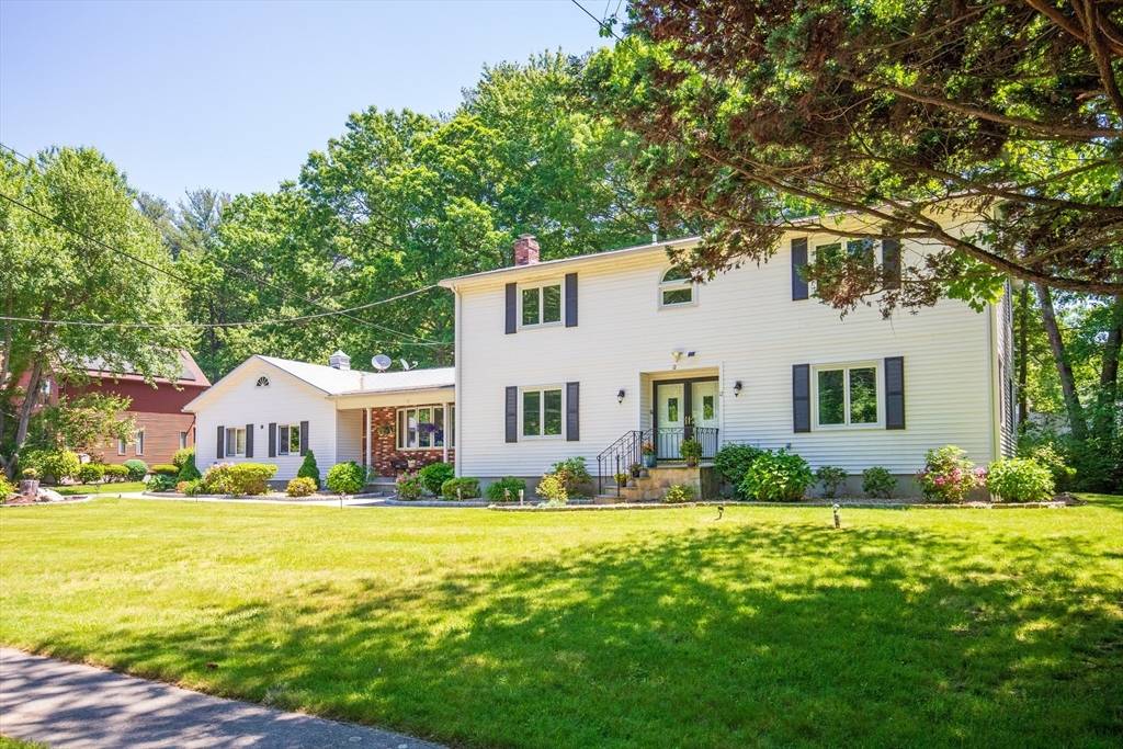Burlington, MA 01803,12 Tinkham Ave