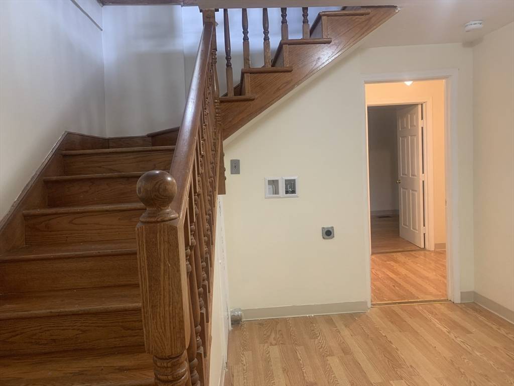 Newton, MA 02459,77 Hartford St #Rear