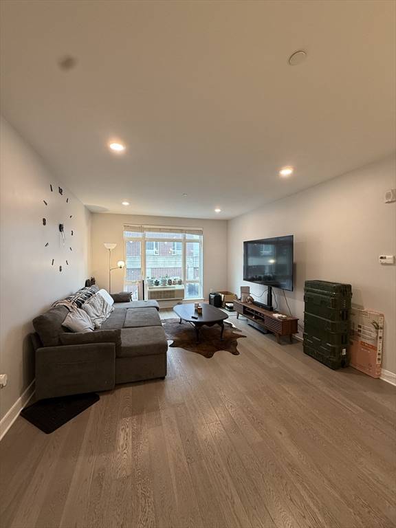 Quincy, MA 02169,18 Cliveden St #203W