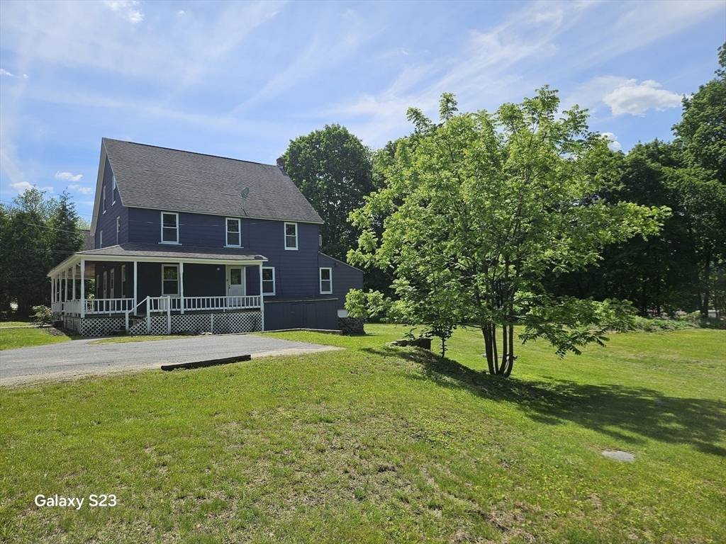 Sterling, MA 01564,4 Gates Terrace