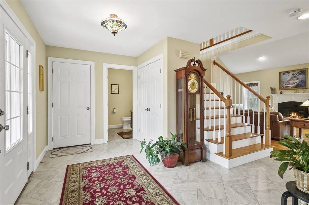 Auburn, MA 01501,5 Paul Revere Road