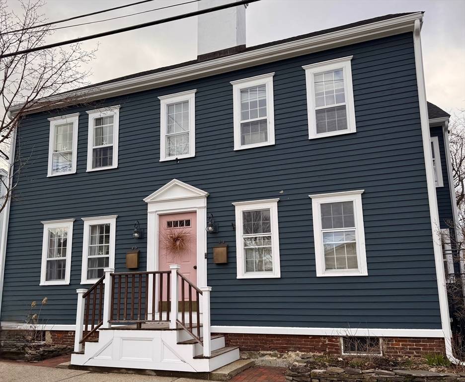 Newburyport, MA 01950,44 Warren St #A