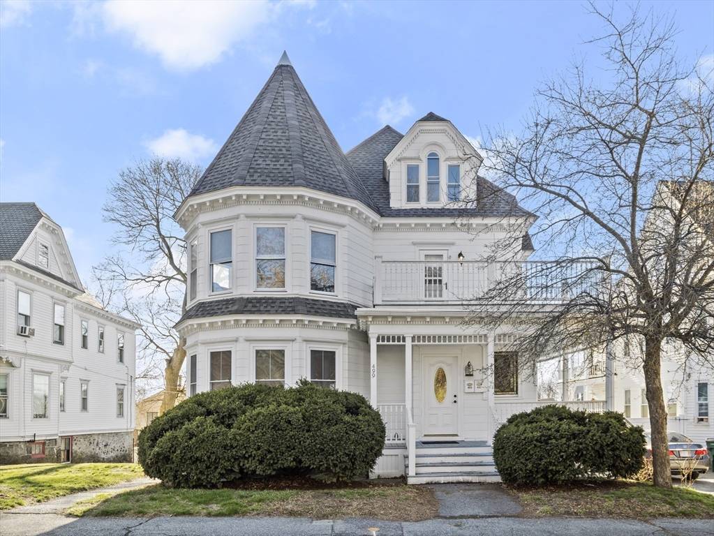 Lowell, MA 01852,499 High St #499