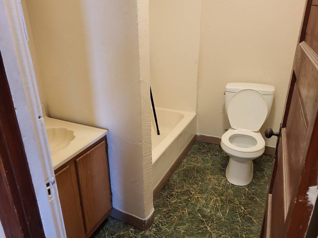 Haverhill, MA 01830,139 How St #202