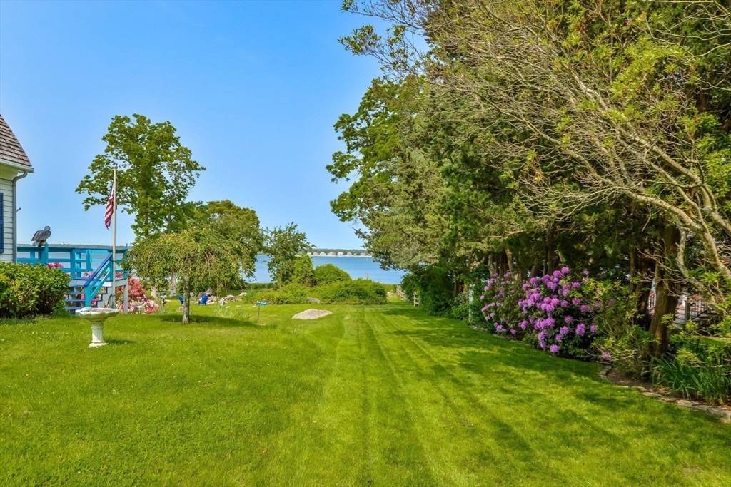 Marion, MA 02738,12 Taunton Ave
