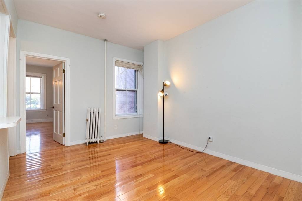 Brookline, MA 02446,36 Winchester #6