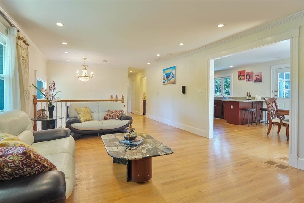 Milton, MA 02186,79 Hilltop