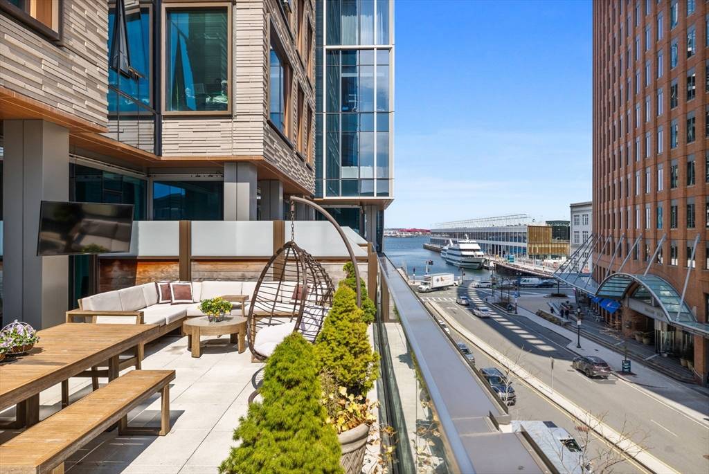 Boston, MA 02210,135 Seaport Blvd #538