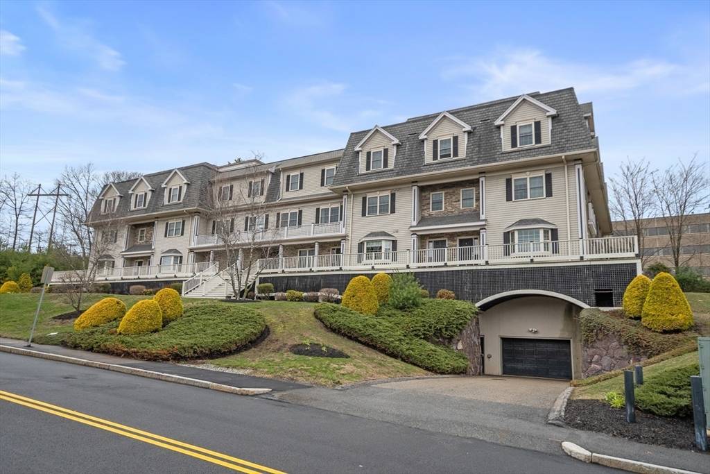 Waltham, MA 02451,255 Winter St #305