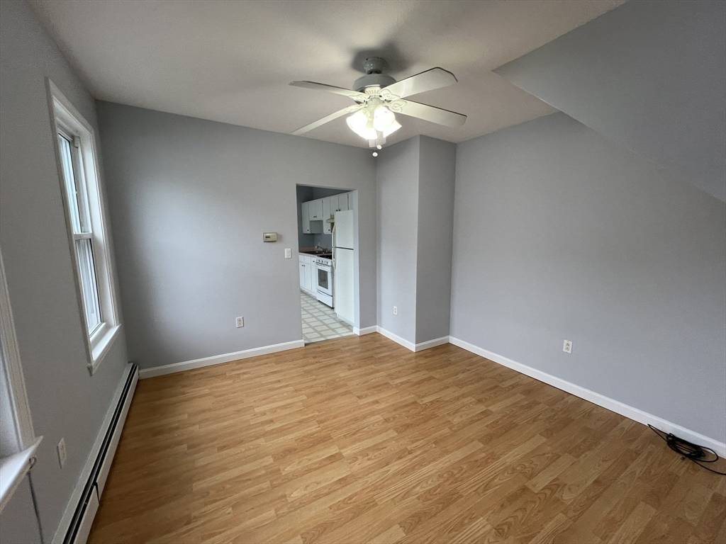 Franklin, MA 02038,155 E Central St #R