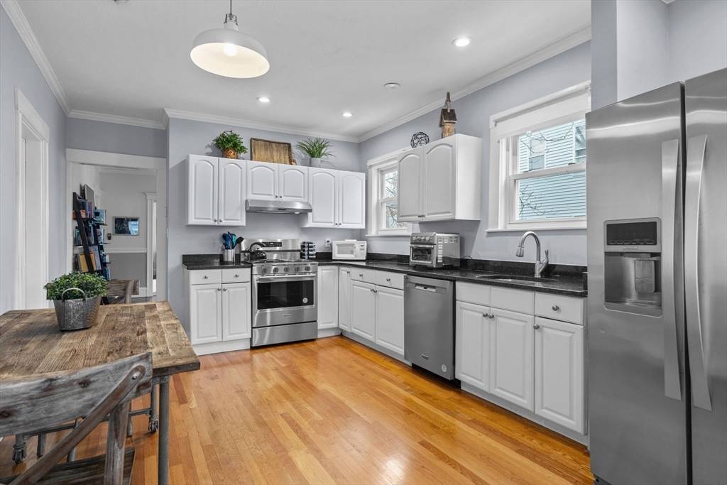 102-A Grant St #102A Somerville, MA 02145