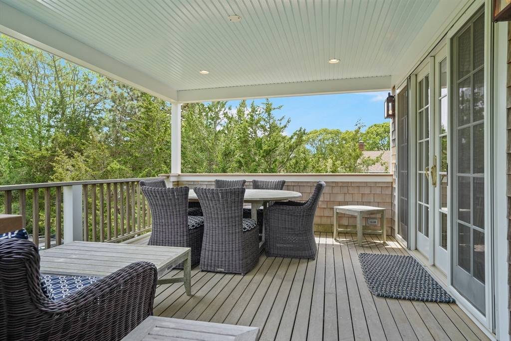 Edgartown, MA 02539,2 Orchard Lane