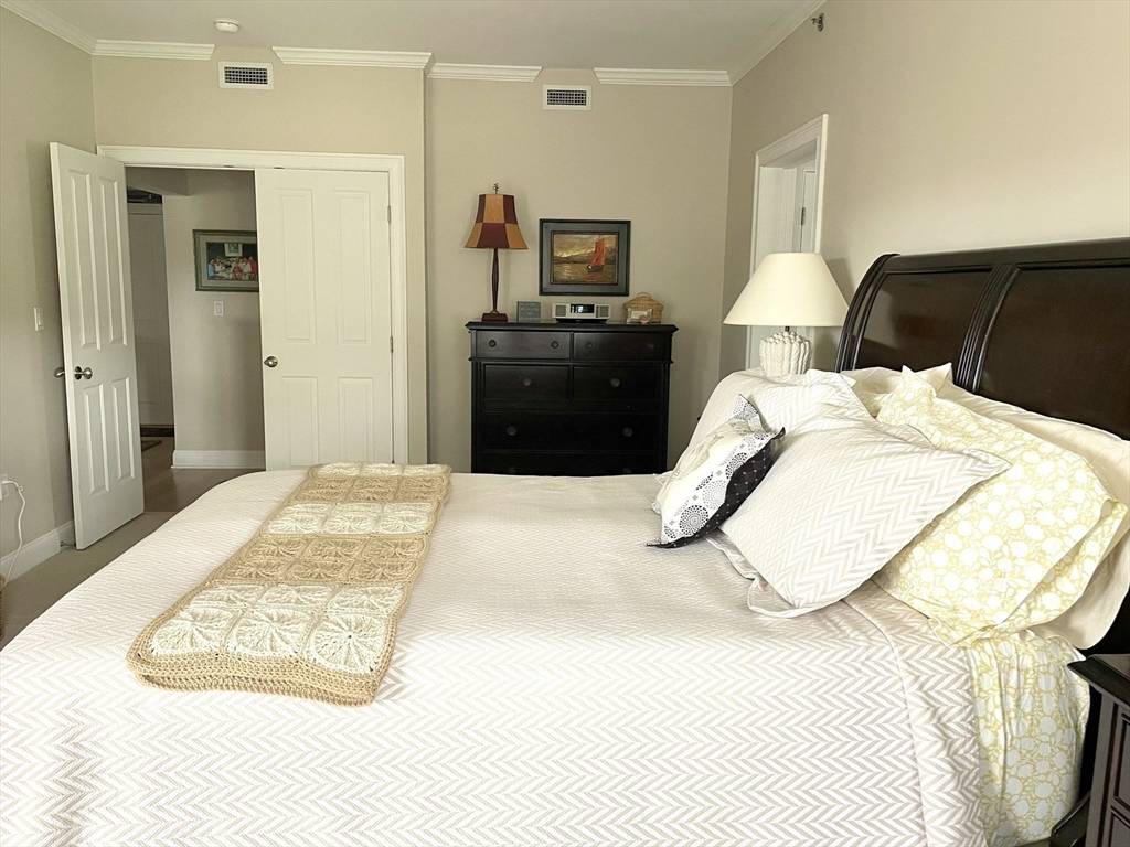 71 Starboard Dr #170 Tiverton, RI 02878