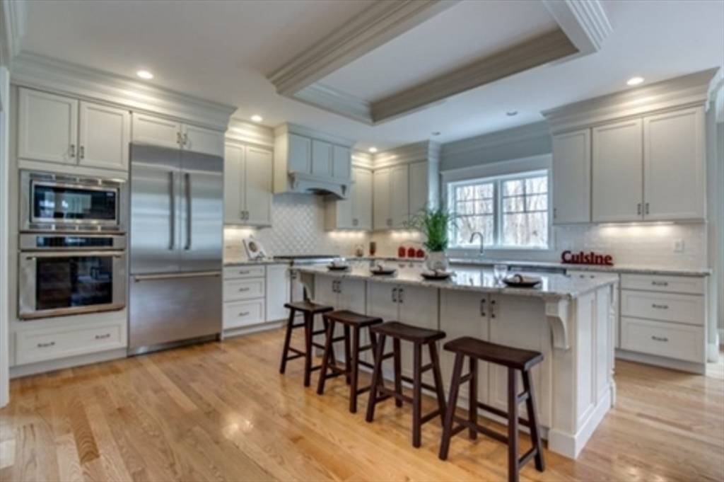 Lexington, MA 02420,111 Laconia St