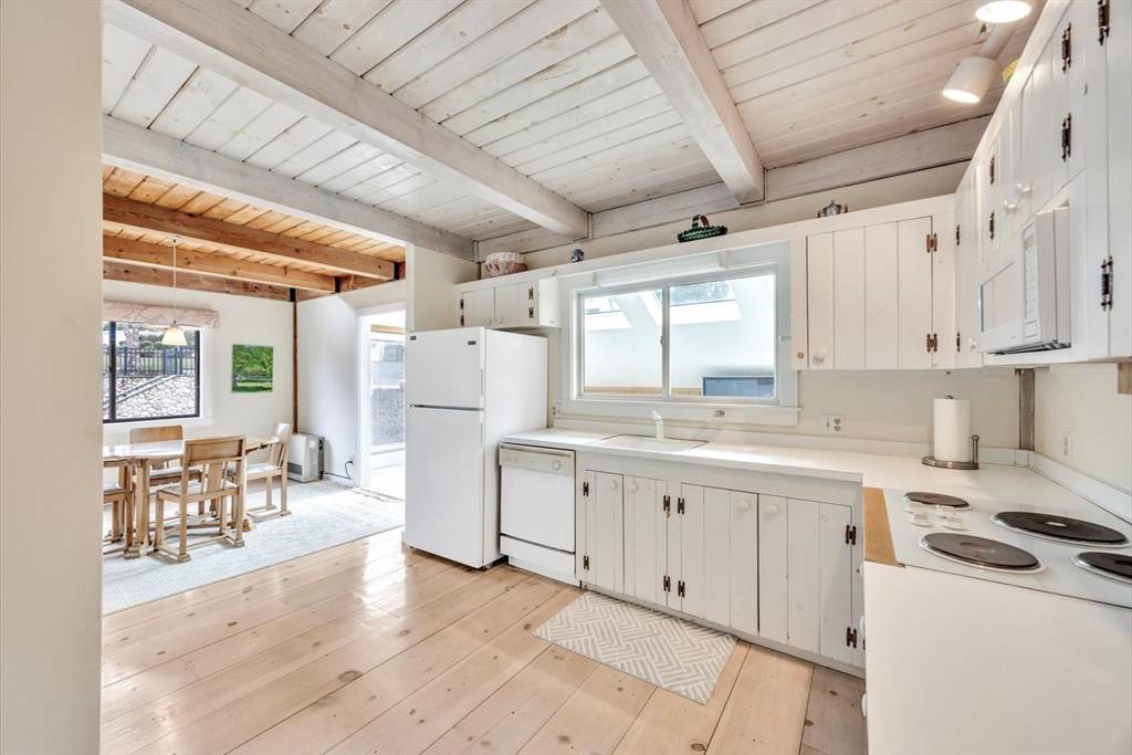 80 Summersea Rd Mashpee, MA 02649