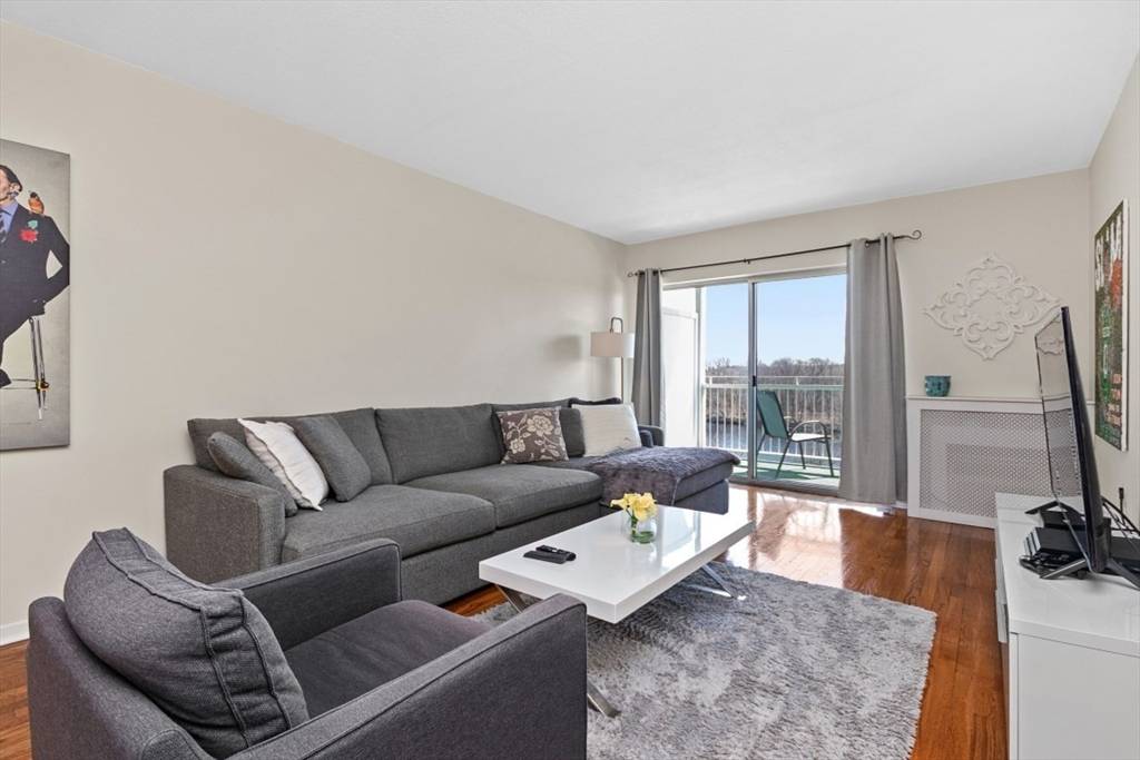 Watertown, MA 02472,227 Coolidge Ave #209