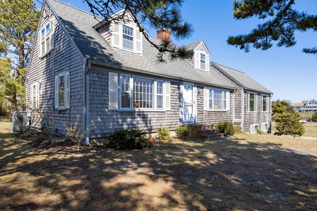 14 Trinity Cove Road Harwich, MA 02671