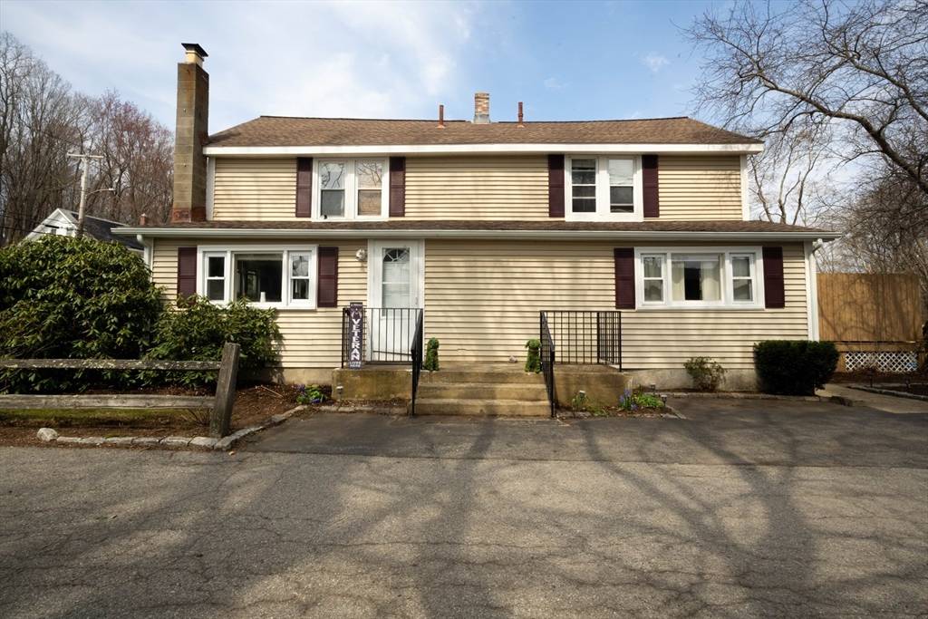 Millbury, MA 01527,85 W Main St