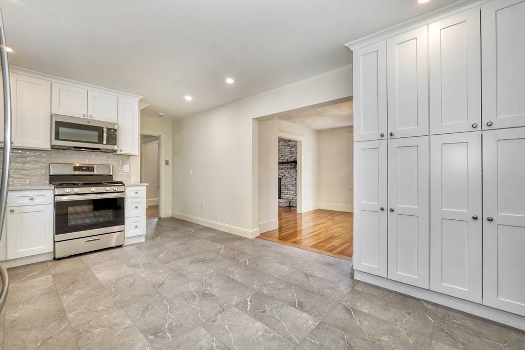 Dedham, MA 02026,203 Madison Street