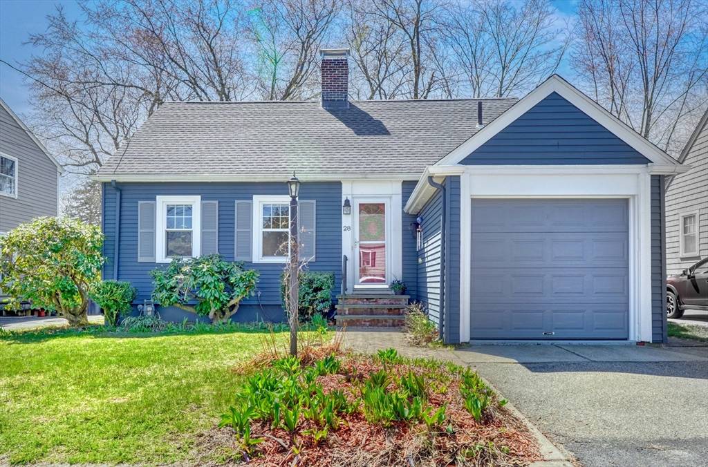 Dedham, MA 02026,28 Beacon St