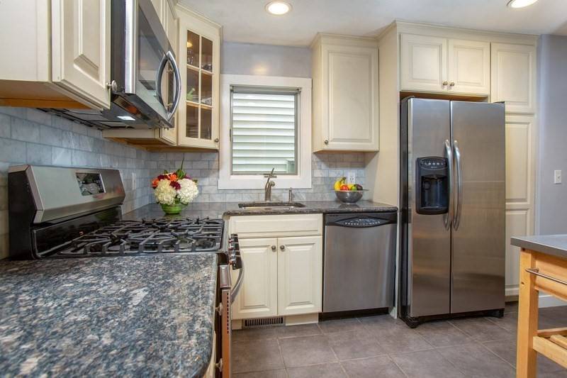 Boston, MA 02129,7 Lexington St #1