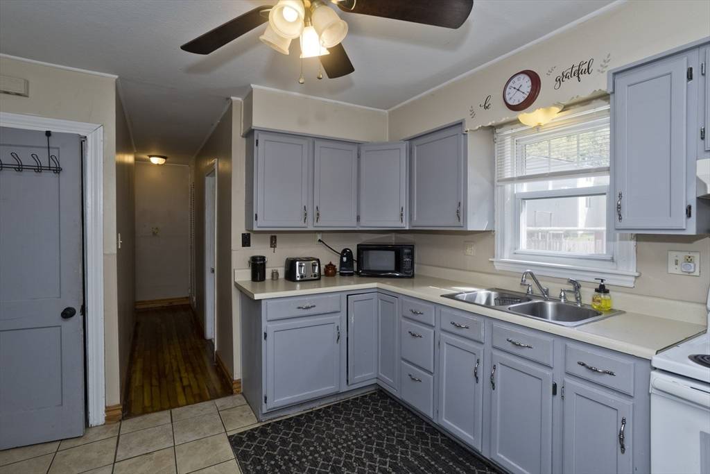 Palmer, MA 01079,4486 High St